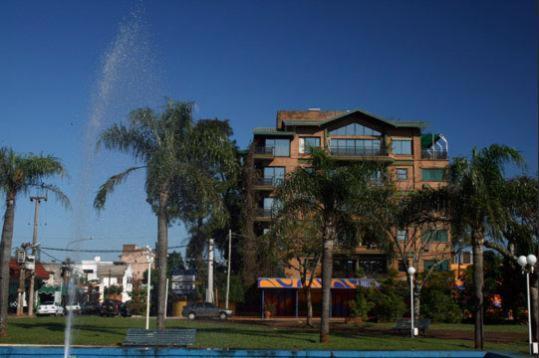 Edificio Nicolas Y Marcelo Siry Posadas Exteriör bild