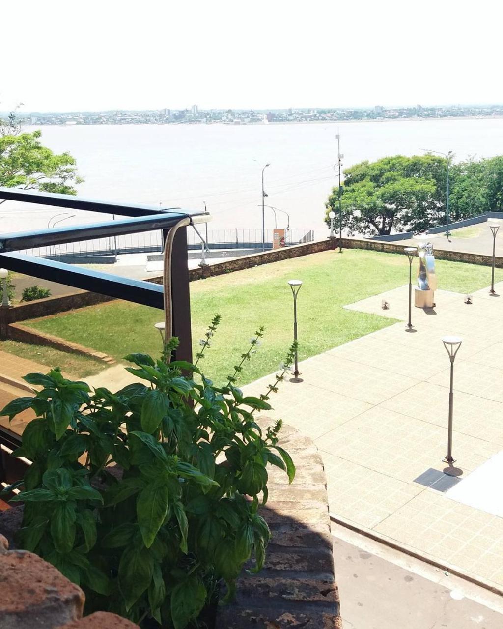 Edificio Nicolas Y Marcelo Siry Posadas Exteriör bild